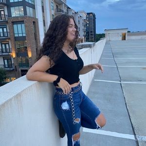 Meet your Posher, Hailey